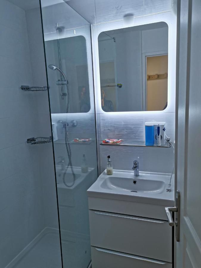 Appartement Renove, Piscine A Debordement, Vue Mer Cannes Exterior foto