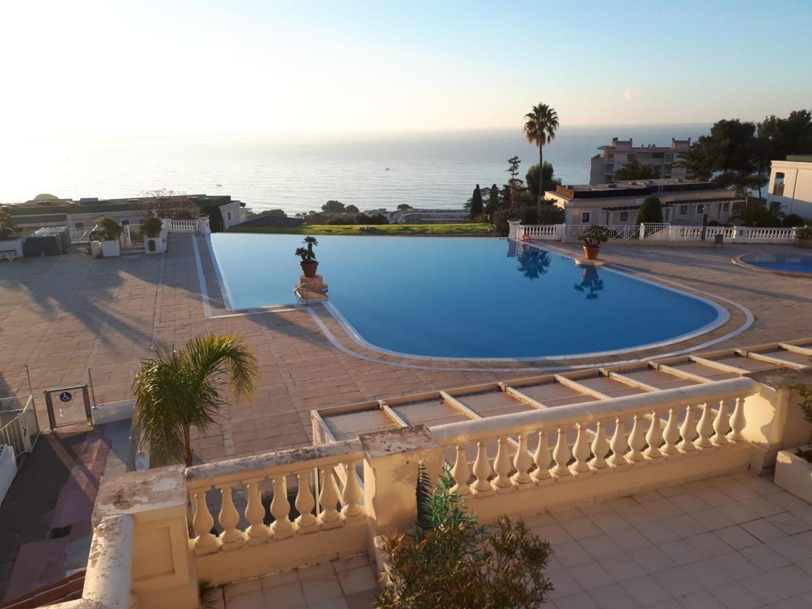 Appartement Renove, Piscine A Debordement, Vue Mer Cannes Exterior foto